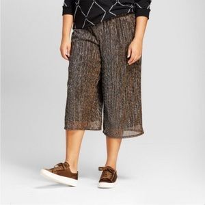 NWT! Ava & Viv Metallic Gold Wide Leg Crop Pants